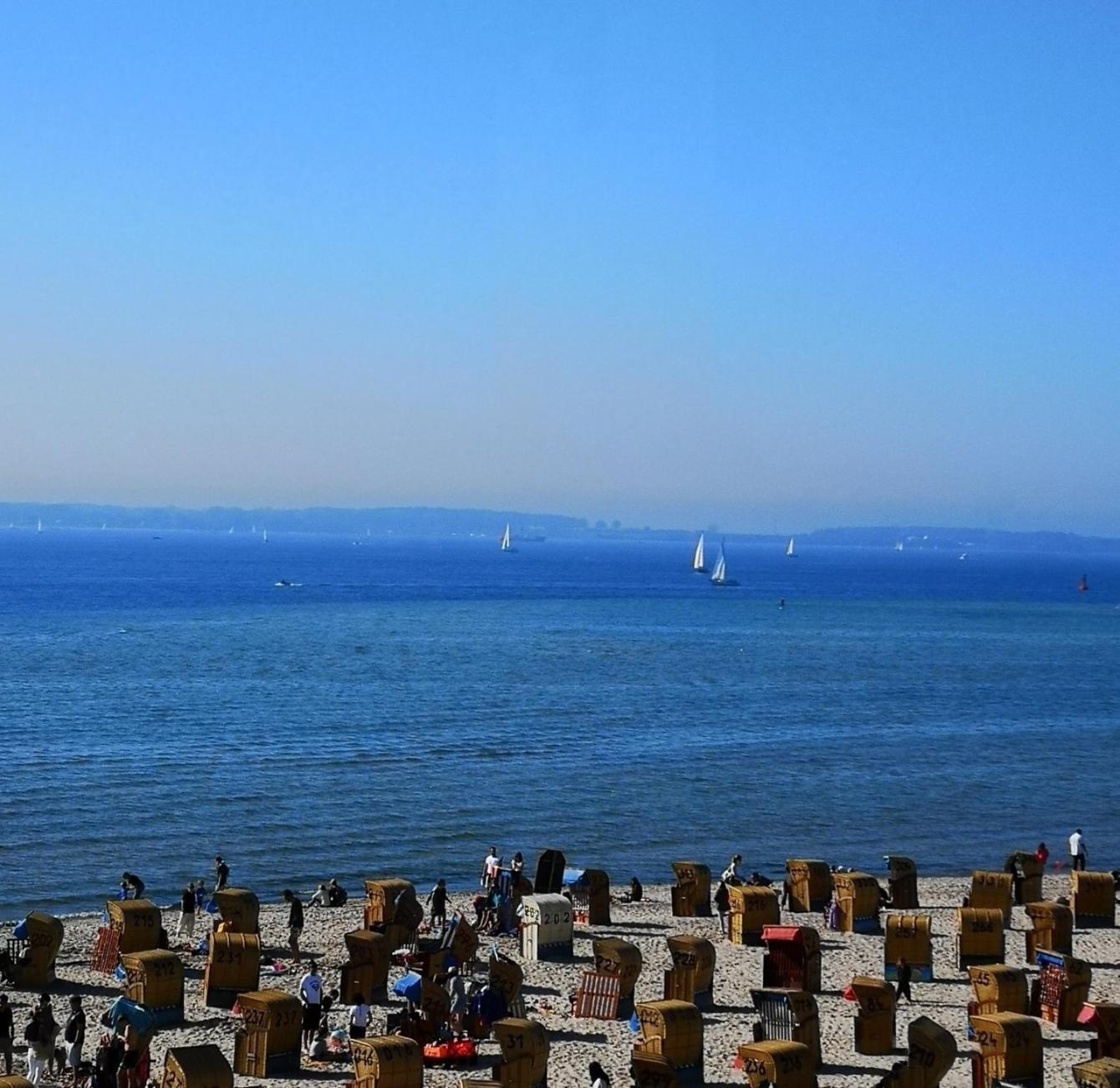 Fewo J 24 Laboe Bagian luar foto